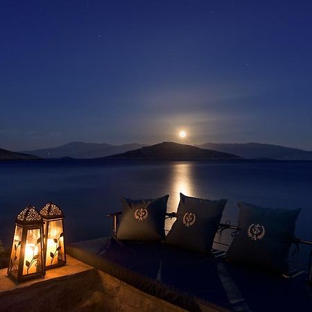 Admiral'S House Villa Chalki Town Exterior photo