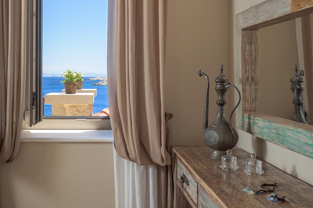 Admiral'S House Villa Chalki Town Exterior photo
